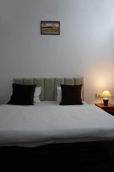 Standard Double Room | Free WiFi