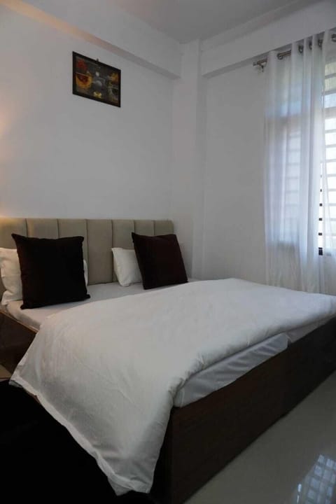 Standard Double Room | Free WiFi