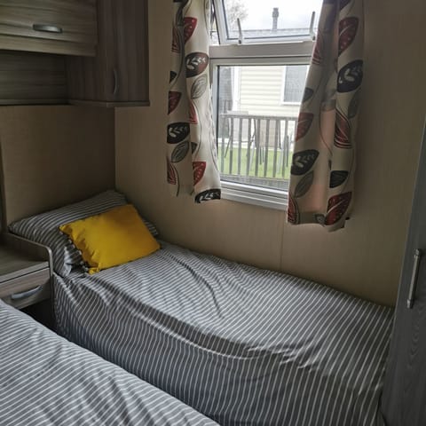 Cabin | Iron/ironing board, free WiFi, bed sheets