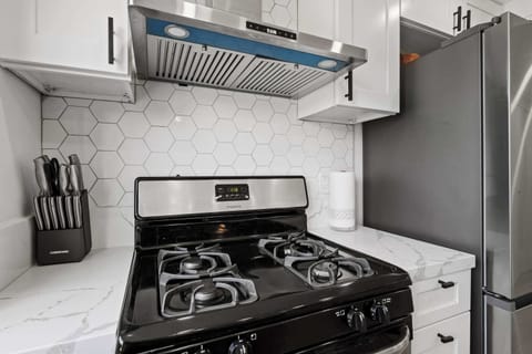 Fully equipped kitchen