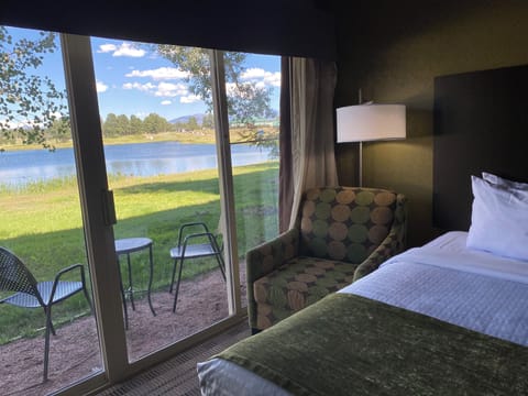 Standard Room, 2 Queen Beds, Non Smoking, Lake View | Lake view