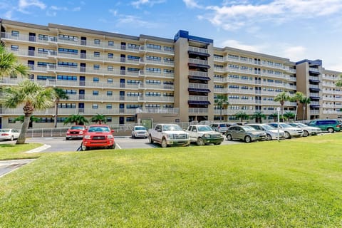 Condo, 3 Bedrooms | Exterior