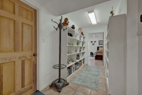 Built in bookshelves.