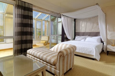 Presidential Suite, 1 Bedroom, Fireplace | Premium bedding, down comforters, pillowtop beds, minibar