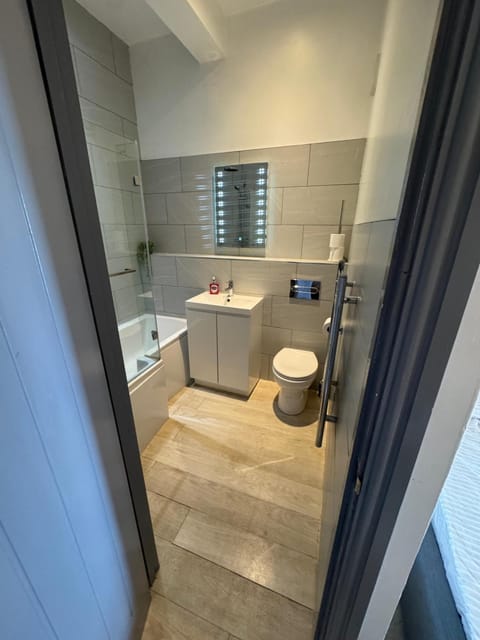 Standard Family Room for 4 | Bathroom | Free toiletries, towels, soap, toilet paper