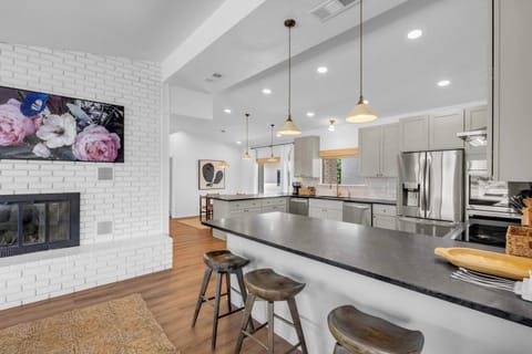Additional seating at the kitchen island