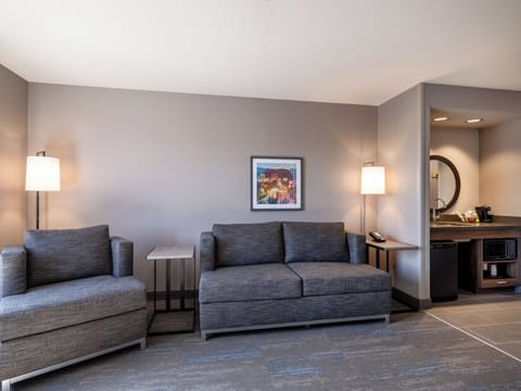 Suite, 1 King, Accessible | Down comforters, pillowtop beds, in-room safe, desk