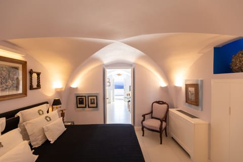 Suite (Nureyev) | 1 bedroom, hypo-allergenic bedding, minibar, in-room safe