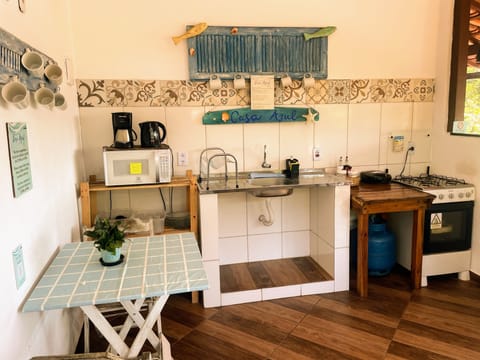 Mini-fridge, microwave, oven, stovetop