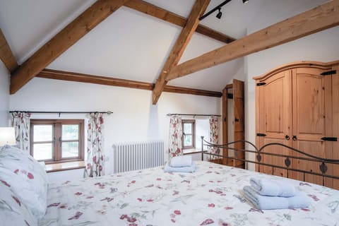 The Stables - 3 Bedroom Cottage - Beavers Hill (23594)