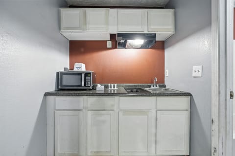 Suite, 2 Double Beds (1 Bedroom) | In-room safe, soundproofing, iron/ironing board, free cribs/infant beds