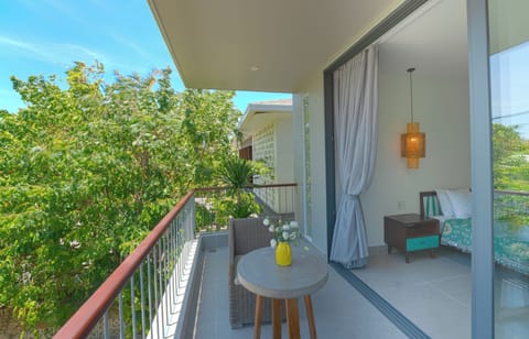 Deluxe Villa, Sea View | Minibar, free WiFi, bed sheets