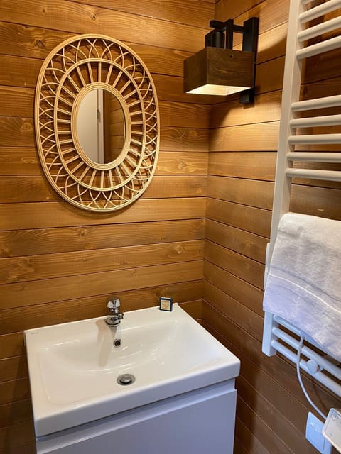 Comfort Double Room, Garden View | Bathroom