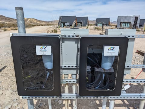 Electric vehicle charging station