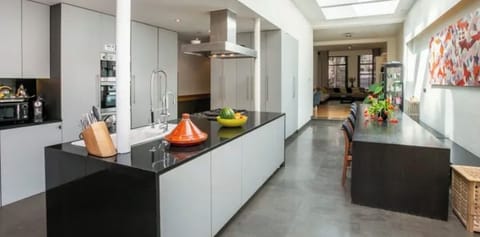 Comfort Villa | Private kitchen