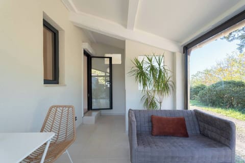 6894102e-a9d4-4b65-915e-2ca0348d48b9