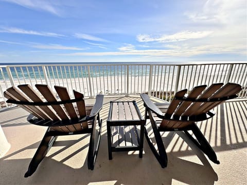 Condo, Multiple Beds, Hot Tub (Regency Isle 501) | Property grounds
