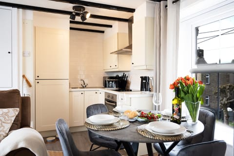 Open plan kitchen diner