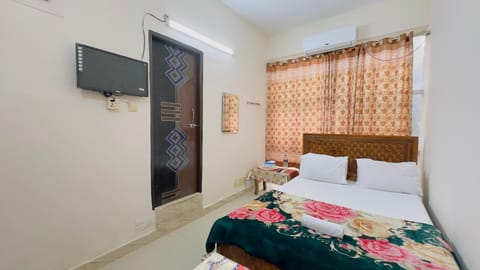 Deluxe Room | Premium bedding, free WiFi, bed sheets