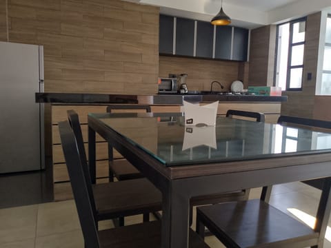 Exclusive Apartment, Balcony, City View | Private kitchen