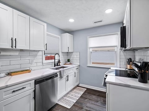 Cook up a storm in our fully updated kitchen with stainless steel appliances.