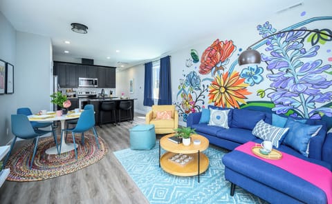 Living Room | Games | WiFi | Smart-TV