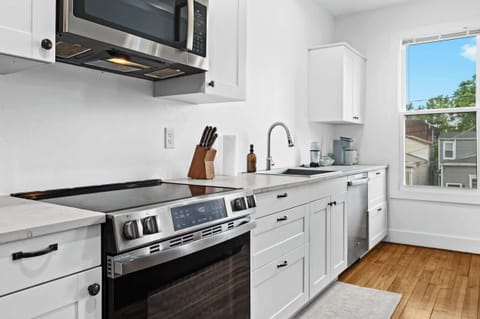 Kitchen: Fully equipped and ready for your favorite recipes—make yourself at home