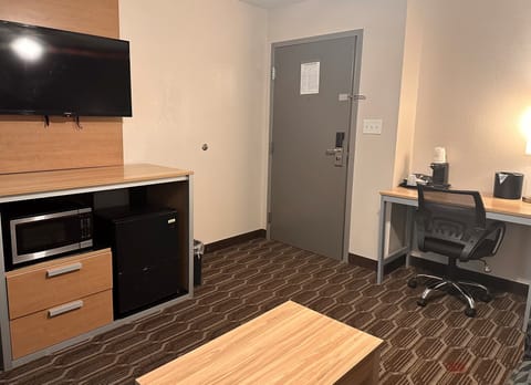 Suite, 1 Bedroom, Non Smoking (1 KINGBED) | Living area | 50-inch flat-screen TV with cable channels, TV