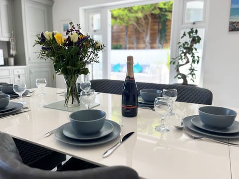 Woolacombe Bay View Dining Table