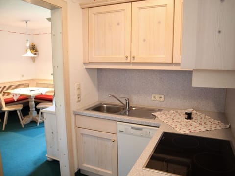 Apartment | Private kitchen | Stovetop