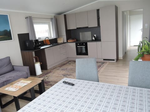 House | Private kitchen | Electric kettle, toaster