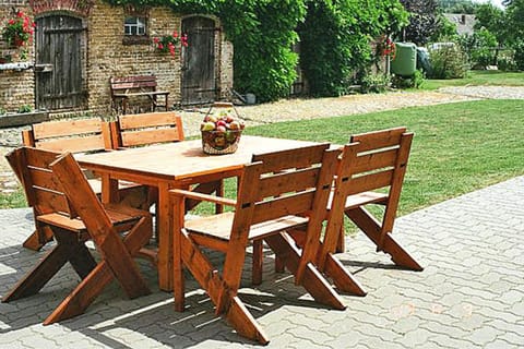 Apartment | Outdoor dining