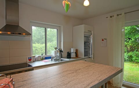 House | Private kitchen | Electric kettle, toaster, highchair