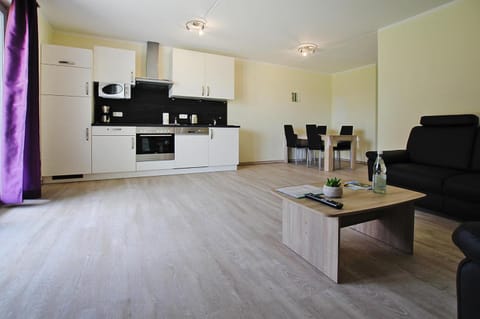 House | Private kitchen | Electric kettle, toaster