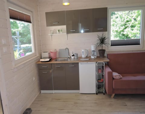 House | Private kitchen | Electric kettle, toaster, highchair