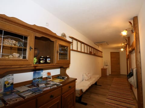 Apartment | Reception