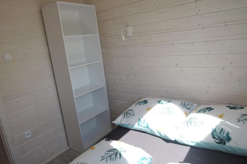 House | 2 bedrooms, individually furnished, bed sheets