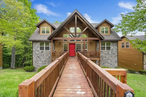 3 Minutes to Silver Dollar City!