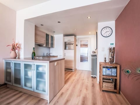 Sky, Property, Table, Furniture, Plant, Building, Chair, Interior Design, Shade, Tableware