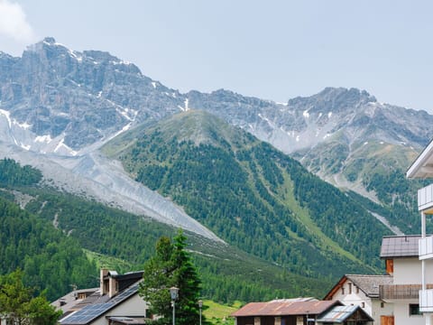 Sky, Mountain, Ecoregion, Cloud, Nature, Natural Landscape, Highland, Tree, Vegetation, Slope