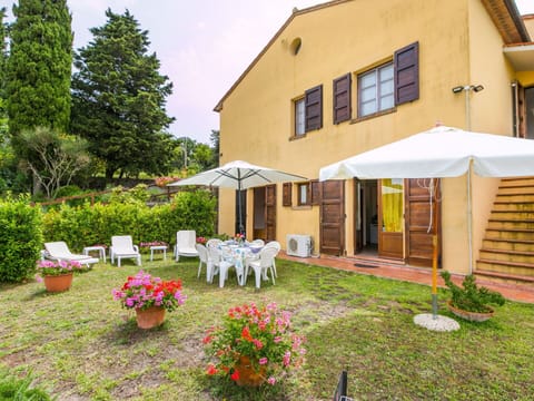 Plant, Flower, Building, Window, Sky, Chair, House, Land Lot, Grass, Tree