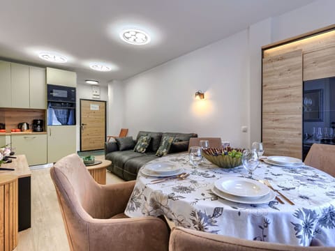 Table, Furniture, Property, Couch, Azure, Wood, Living Room, Interior Design, Floor, Comfort