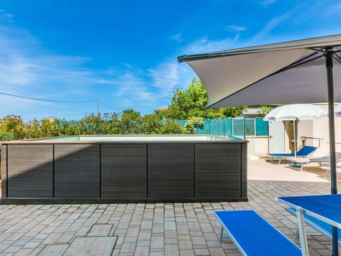 Composite Material, Swimming Pool, Outdoor Furniture, Shade, Fence, Chair, Deck, Tile, Aluminium, Steel