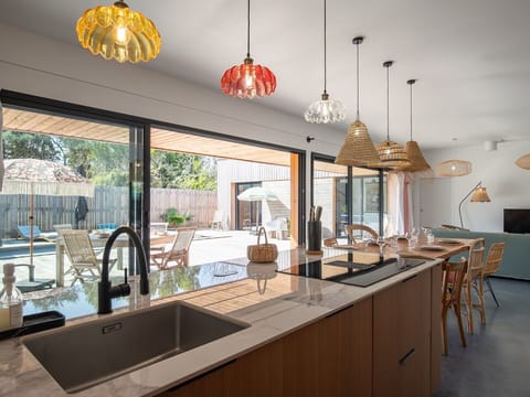 Light Fixture, Interior Design, Wood, Ceiling, Kitchen, Chandelier, Countertop, Lighting, Furniture, Lampshade