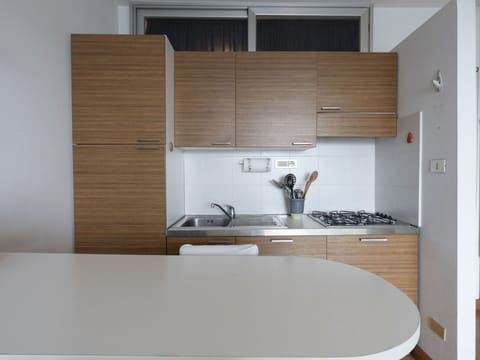 Countertop, Cabinetry, Kitchen Sink, Property, Tap, Sink, Kitchen, Building, Wood, Kitchen Appliance