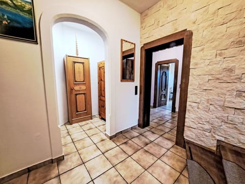 Picture Frame, Property, Door, Wood, Interior Design, Flooring, Floor, Building, Hall, Art
