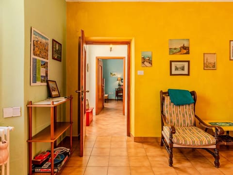 Furniture, Interior Design, Wall, Flooring, Wood, Floor, Room, Ceiling, Home, Picture Frame