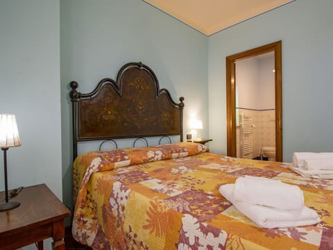 Water, Sky, Building, Plant, Property, Blue, Window, Azure, Swimming Pool, Tree