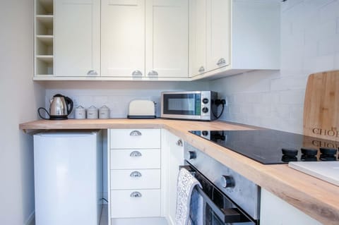 Bayview 3 - 2 Bedroom Chalet - Bayview Oxwich (5452)