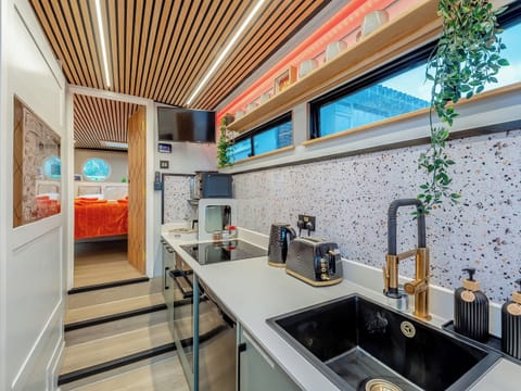 Kitchen area | Phoenix Star Bus, Goodrington, near Paignton